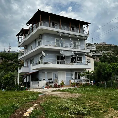 Ilias Family Apartment *
